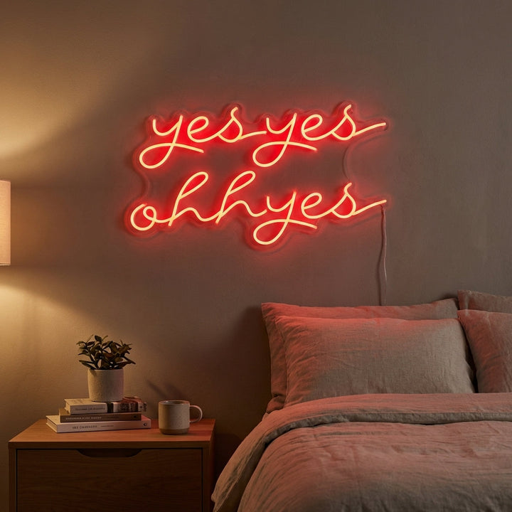 "Yes Yes Ohh Yes" Enseigne Lumineuse en Néon