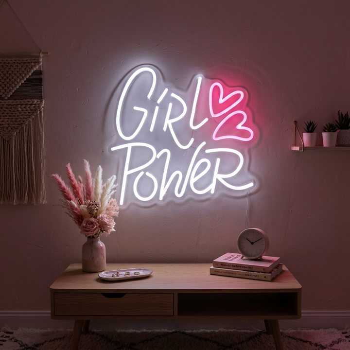 "Girl Power Avec Des Cœurs" Enseigne Lumineuse en Néon