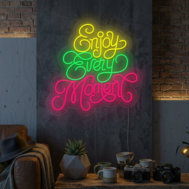 "Enjoy Every Moment" Enseigne Lumineuse en Néon