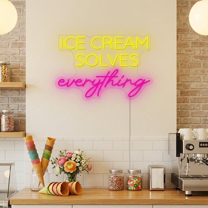 "Ice Cream Solves Everything" Enseigne néon