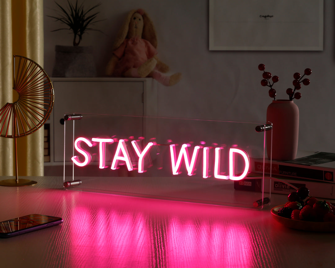"Stay Wild" Enseigne Néon LED Pour Bureau